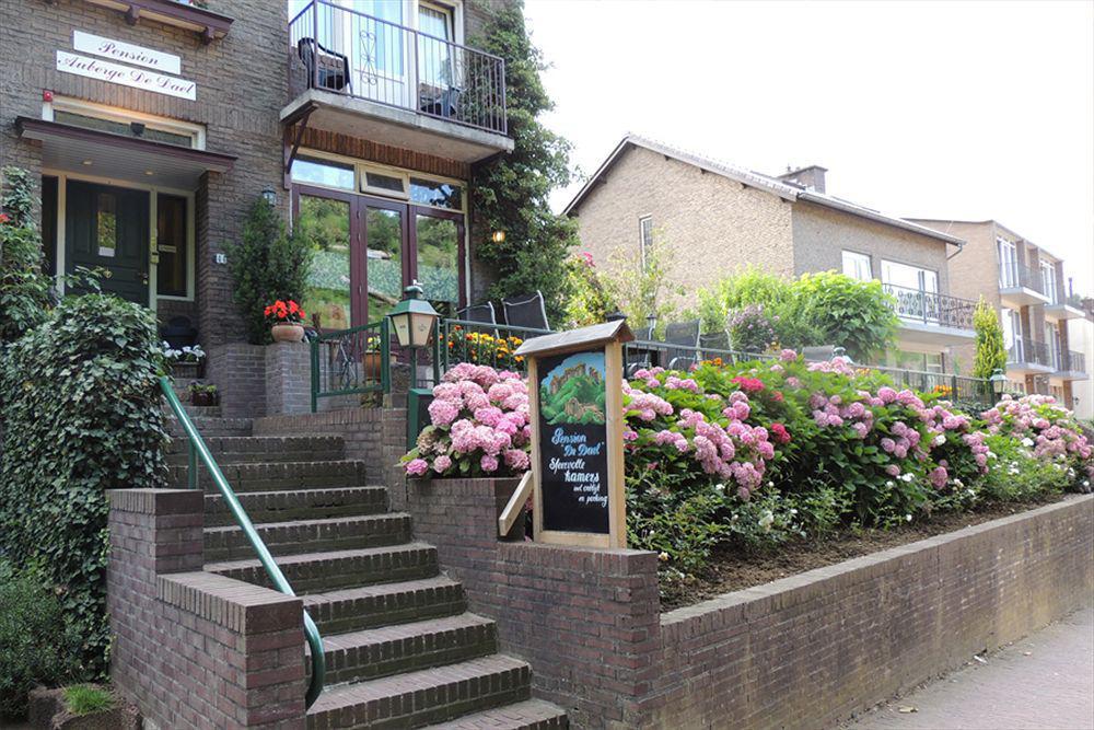 Pension Auberge De Dael Valkenburg aan de Geul Exterior photo